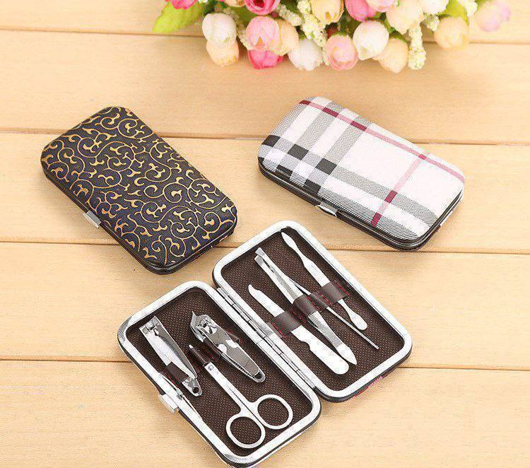 Manicure Kits