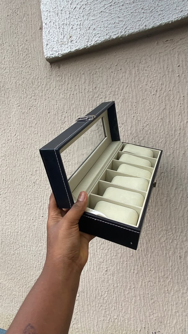 6 in 1 Wristwatch & Bracelet Organizer